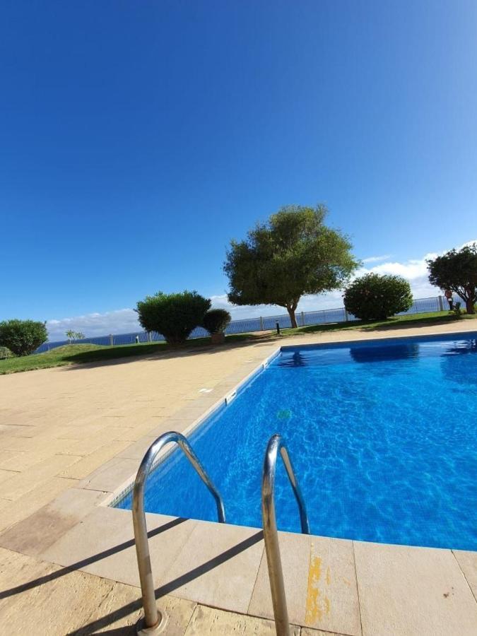 Sunrise Glances & Free Parking Apartment Funchal  Bagian luar foto